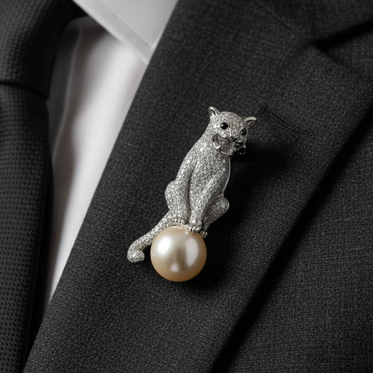Guardian of the Pearl Brooch | Luxury by Kohizen